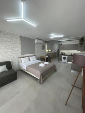 AVR Airport Deluxe Suites 6